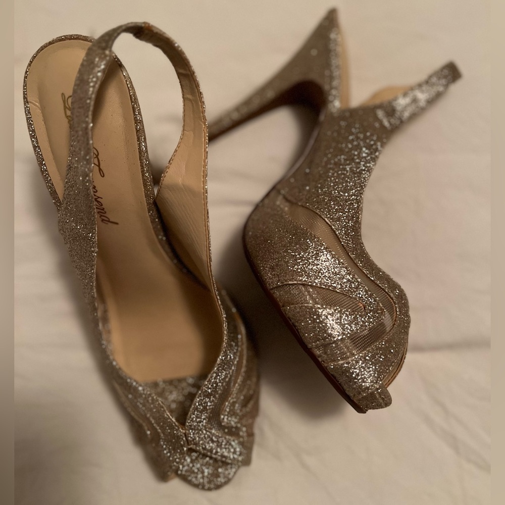 Sparkly Gold Heals!